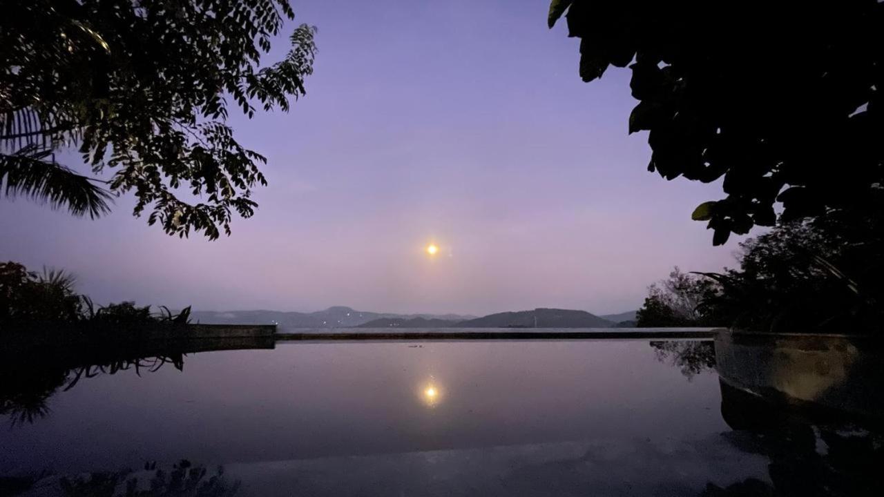 Hotel Antharyamin Thiruvananthapuram Esterno foto