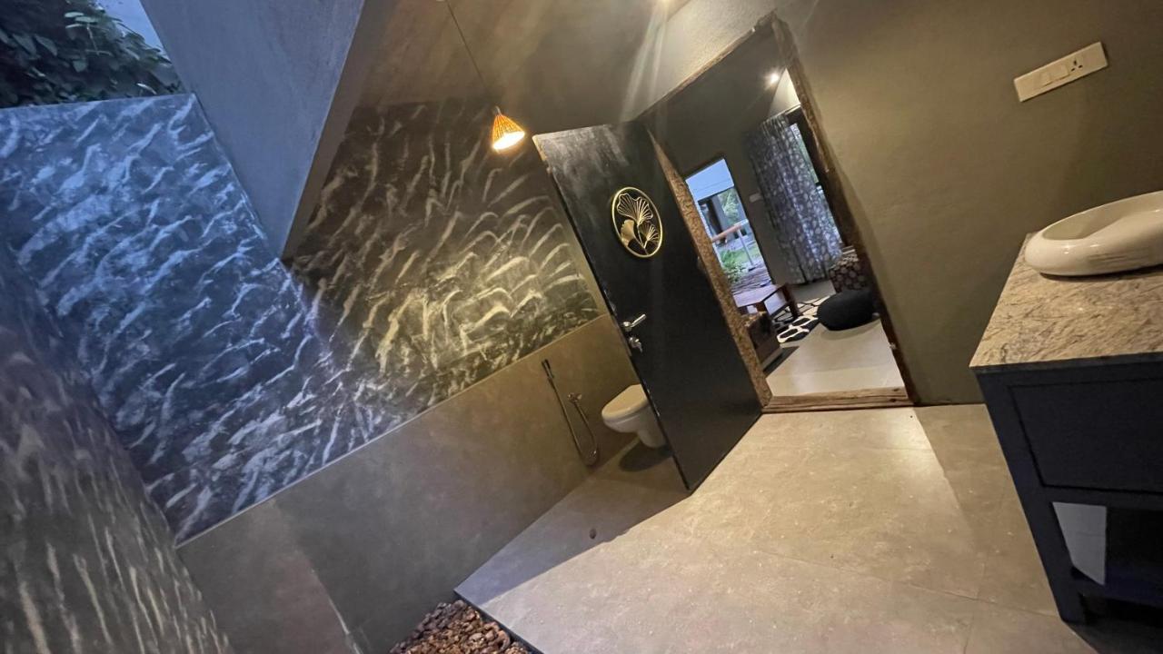 Hotel Antharyamin Thiruvananthapuram Esterno foto