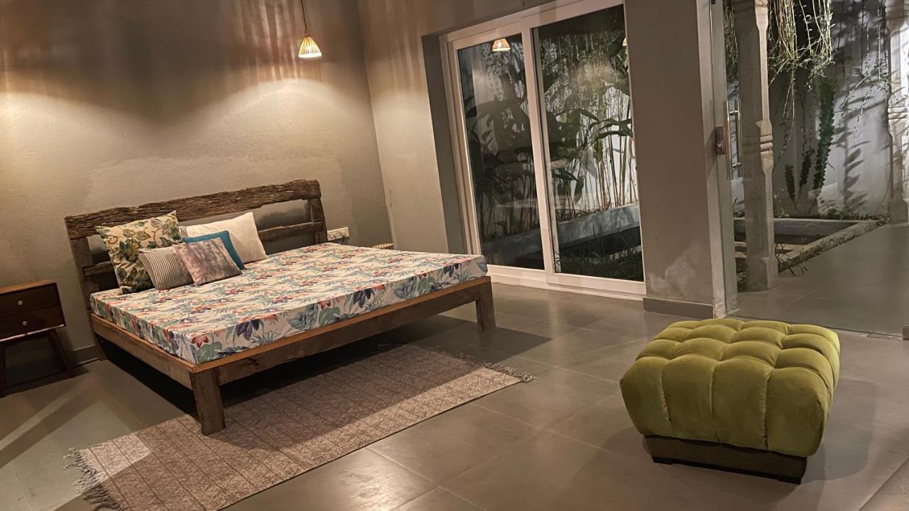 Hotel Antharyamin Thiruvananthapuram Esterno foto